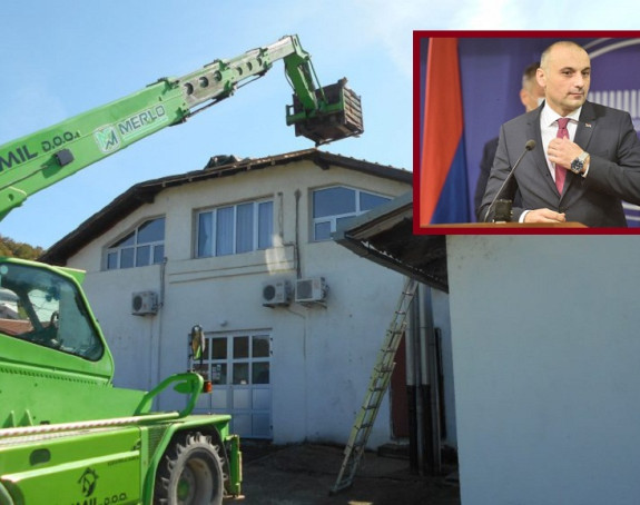 Evo zašto Darko Banjac diže ruku u Narodnoj skupštini