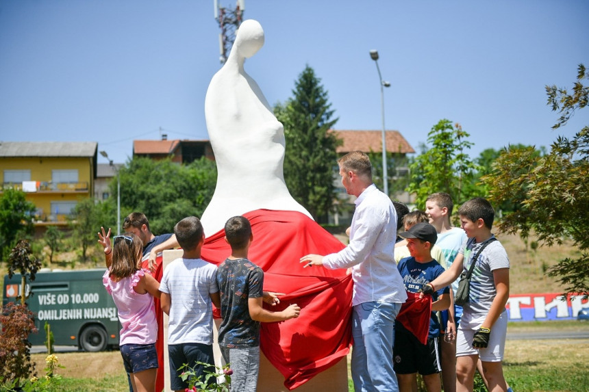 Banjaluci porodica Stanivuković donirala park