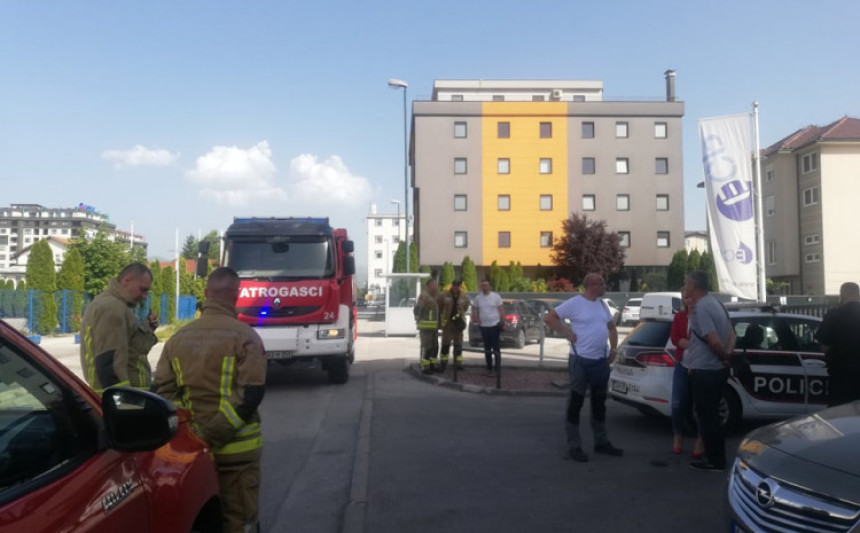 U krugu firme došlo do izlijevanja nitratne kiseline