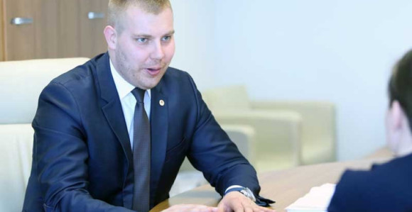 Sin ministra Vojina Mitrovića kupuje „Lutriju Srpske“