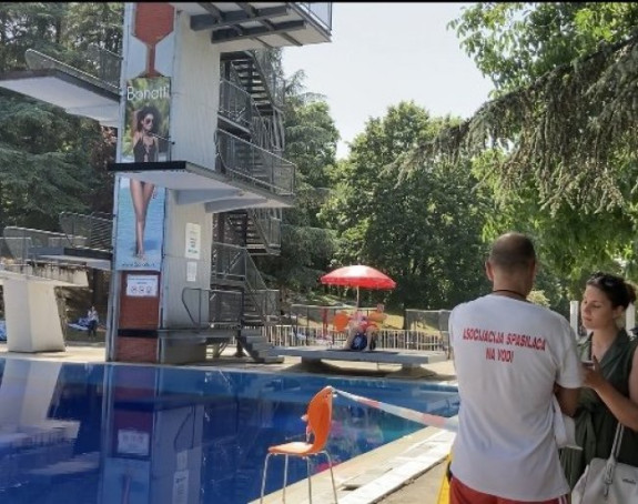 Umro dječak koji se onesvijestio tokom skoka u vodu