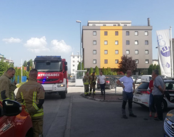 U krugu firme došlo do izlijevanja nitratne kiseline