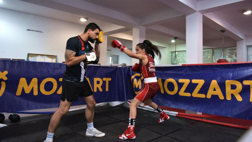 Iz ringa do zvijezda: Mozzart podržao Bokserski klub Obilić