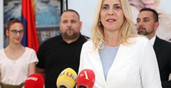 "Ne volim kada visoki predstavnici prijete sankcijama"