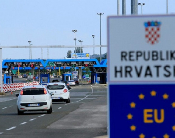 Hrvatska ukinula testove i potvrde o vakcinaciji