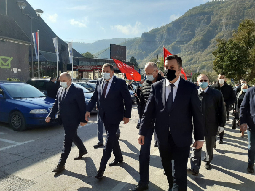 Dodik raspustio Opštinski odbor SNSD-a u Višegradu