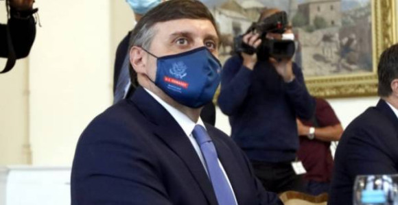 Sa Palmerom prvo pojedinačni, pa zajednički sastanci
