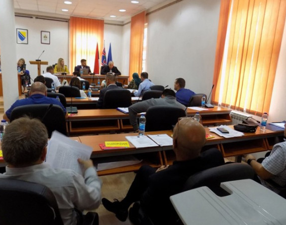 Usvojena rezolucija o stradanju srpskog naroda u Srebrenici