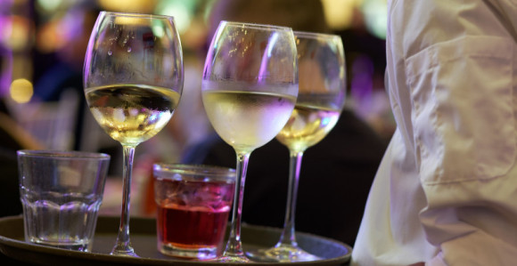 Odlaze ugostitelji iz Srpske: Nema ko ni tacnu da nosi 