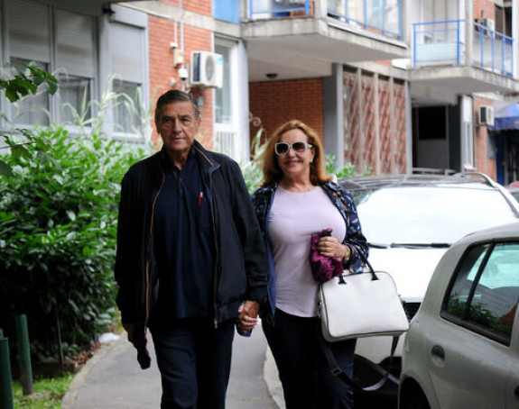 Iznenađenje: Ana, vrijeme je da pravimo svadbu!