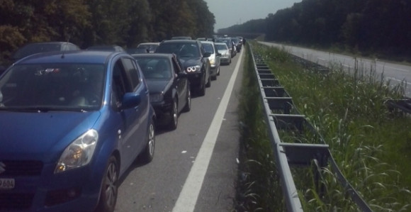 Gužve ka Crnoj Gori, vikendom i veći zastoj
