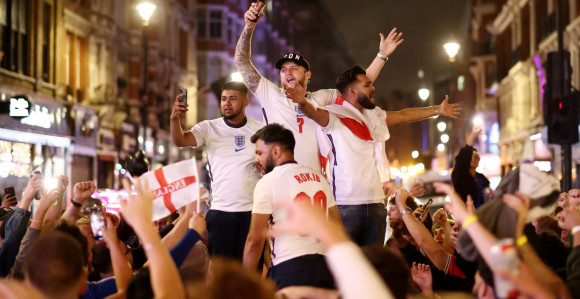 Engleski navijači traže slobodan dan ako osvoje Euro