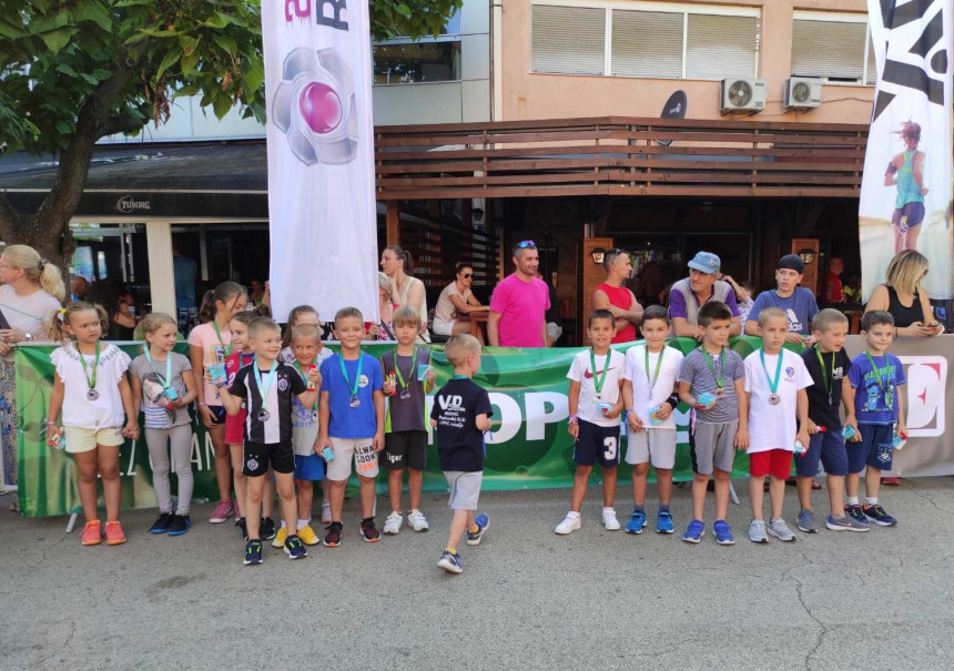 У Тропиц дјечијим тркама у Модричи учествовало 200 малишана
