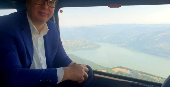 Vučić na putu za Kladovo: Srbija je prelijepa, Dunav biser