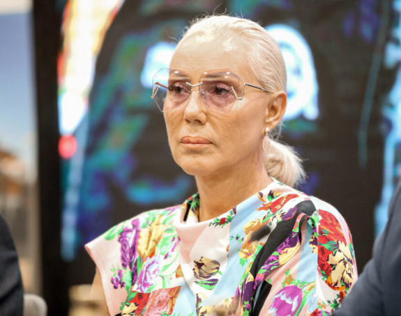 Brena od milionera iz Švajcarske dobila hotelski kompleks na moru!