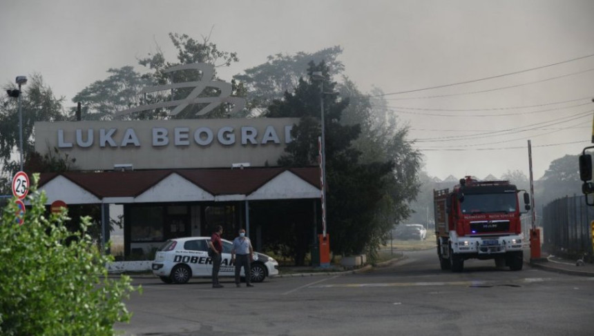 Локализован пожар у Луци Београд, нема повријеђених
