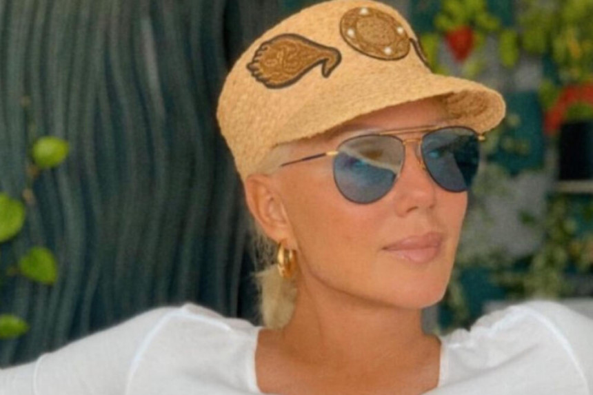 Kada napusti Balkan, Brena je sasvim obična