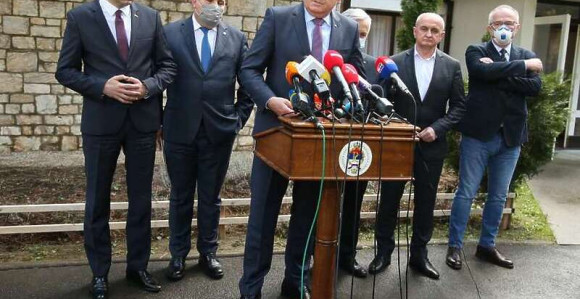 Sve jasno: Dodikovi "preletači" postali pravi milioneri