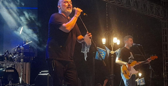 Prekinut koncert Tonija Cetinskog!