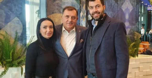 Porodica Dodik preuzima kontrolu nad Vladom - "sijeku" sve one koji im nisu po volji?!