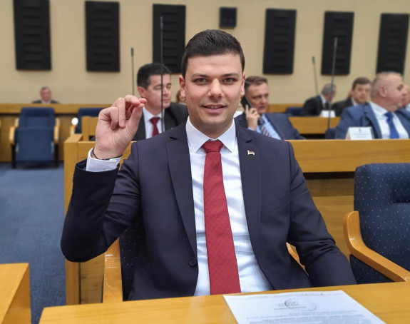 Poslanik SNSD-a izvukao "deblji kraj" od policije