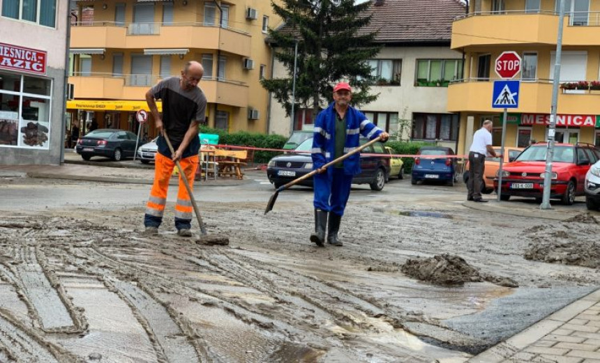 Najteže u Modriči, mještani strahuju od novih padavina