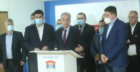 "Da li MUP-om RS upravljaju kriminalci sa značkama?"