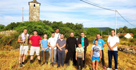 Imam i jerej okupili mlade, pa u zajedničku akciju