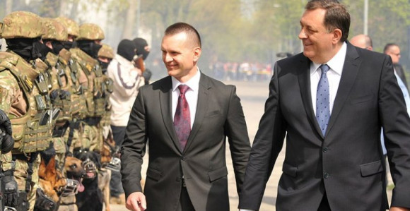 Šta je povod za sukob klanova, pretresi Prointera i Sectora?