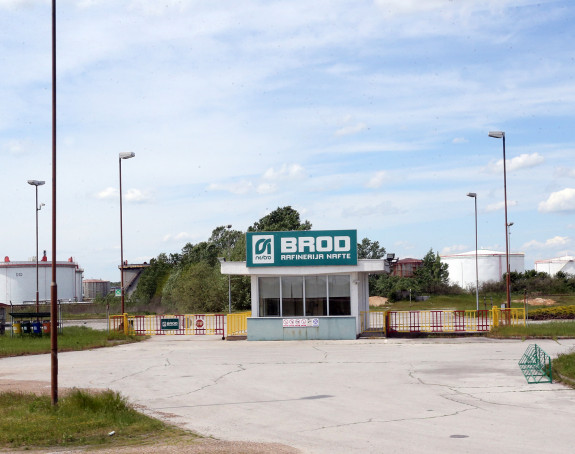 Rusima propao plan da prodaju hrvatski gas iz Rafinerije Brod