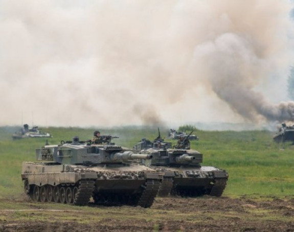 Naređena mobilizacija - Rusi ukopali tenkove na granici