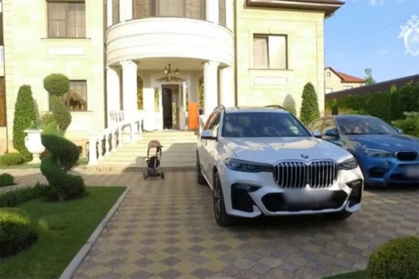 Šef policije: Nisam uzimao mito, palata pripada supruzi