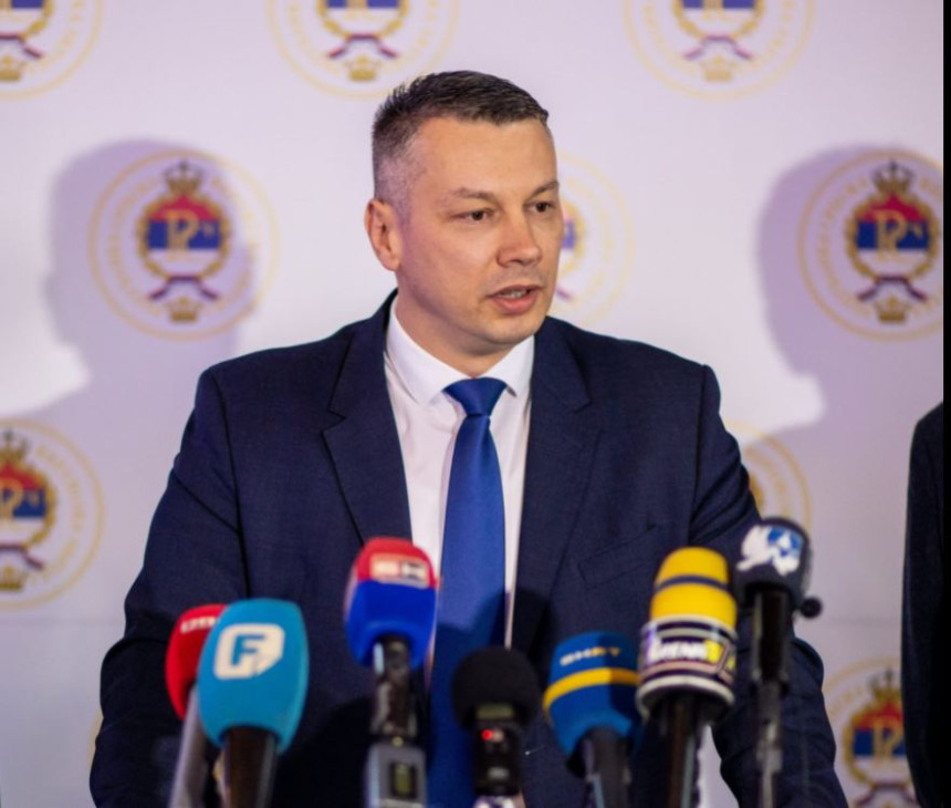 Nešić: Incko ovom odlukom vratio BiH 20 godina unazad