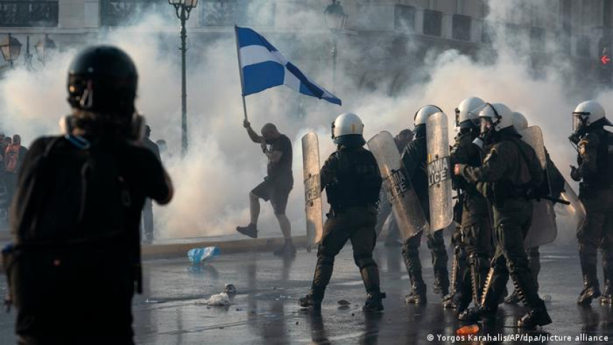 Protesti u Evropi zbog obavezne vakcinacije