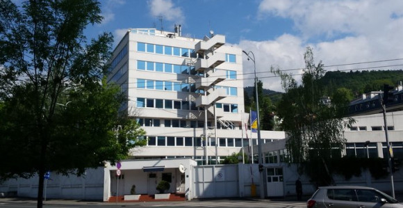 Sto puta ponovljena laž postaje istina