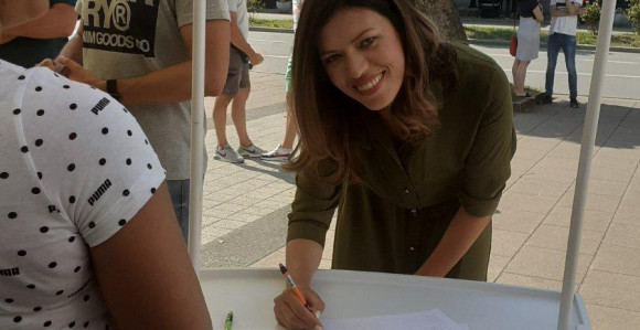 Peticija će poslužiti samo manekenima iz SNSD-a