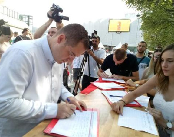 Dodik pokrenuo peticiju, građani spontano potpisiju