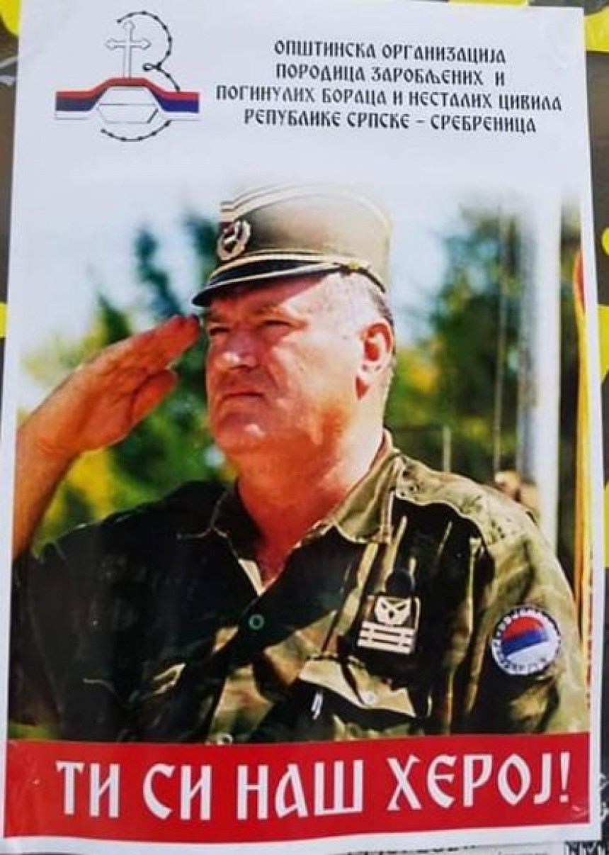 U Srebrenici osvanule slike Ratka Mladića