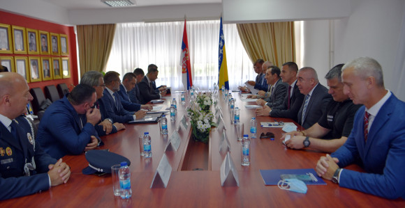 SNSD i njihovi partneri u vlasti prekršili dogovor
