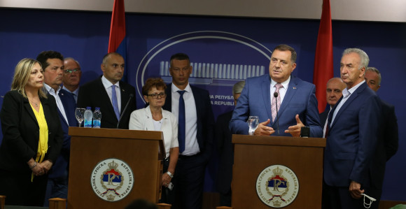 Potpisani zaključci političkih lidera u vezi krize izazvane "Inckovim zakonom"