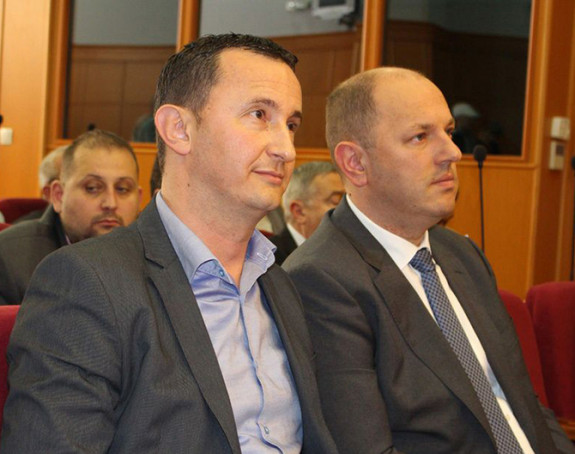 Luka Petrović: Plaćamo medije da bi se čula istina?!