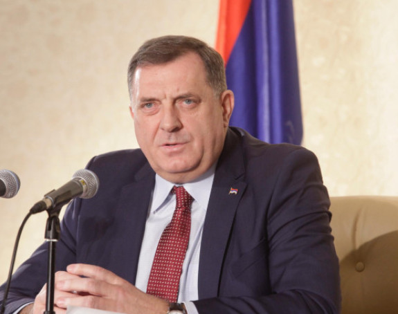 Šmit nije visoki predstavnik, lažno se predstavlja