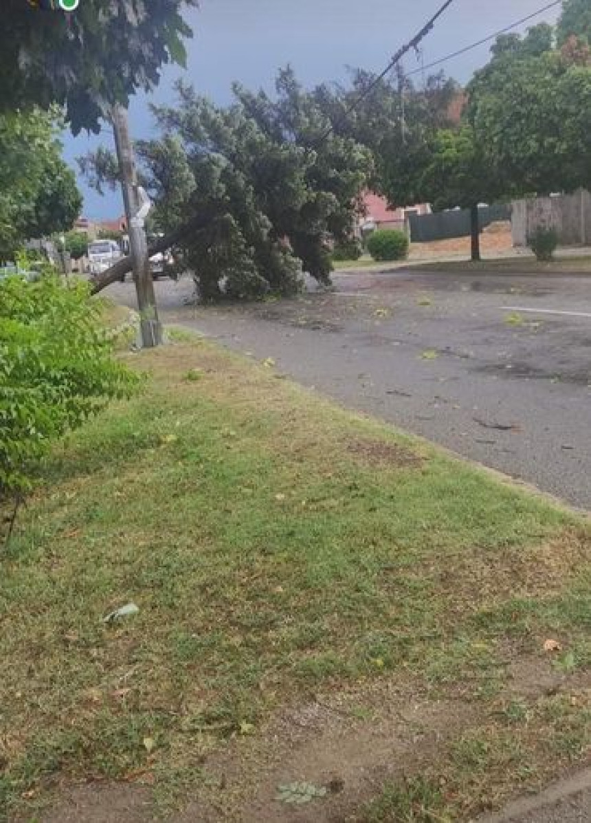 Jako nevrijeme pogodilo Hrvatsku, oštećena i crkva