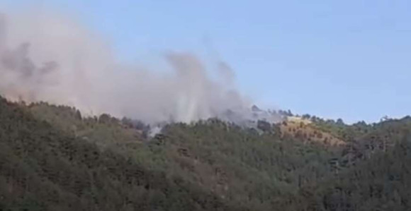 Vatra se širi: Vanredna situacija na Mokroj gori