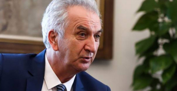 Kompromis, a ne nova nametanja jedino rješava krizu