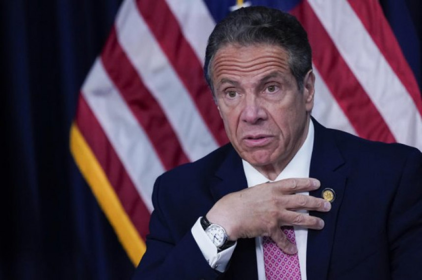 Бајден позвао гувернера Њујорка да поднесе оставку