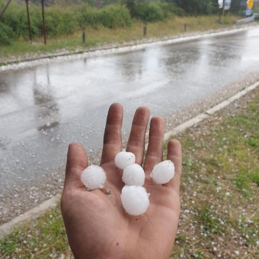 Grad se sručio na Čajetinu, Zaovine u plamenu