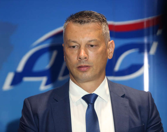 Nešić o ministarki: Jedva čekam da joj vidimo leđa