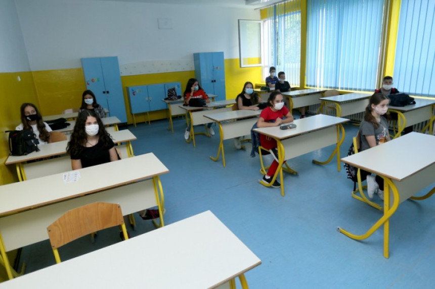 Prosvjetari spremni da čas traje 45 minuta