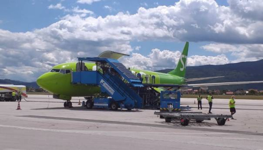 Sarajevo: Stiglo pola miliona doza vakcine Sinofarm